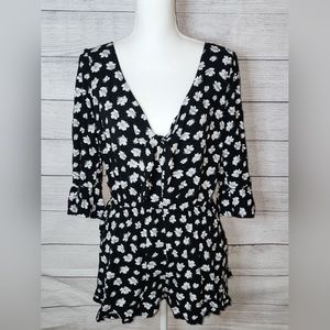 Abercrombie & Fitch black floral 3/4 sleeved romper, 100% viscose, lined, size M